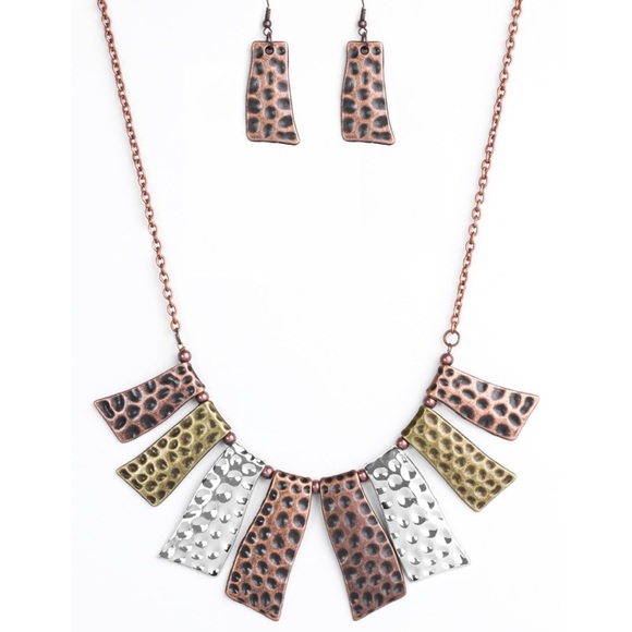 ❤️Fan of the Tribe Necklace Set - Picture 4 of 4